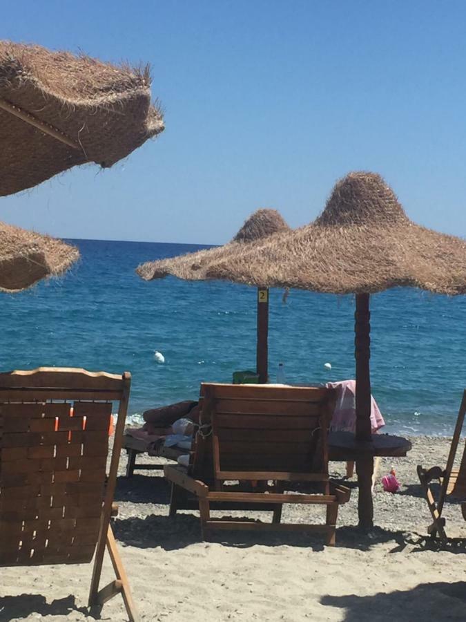 شقة Fiordaliso كاولونيا مارينا المظهر الخارجي الصورة